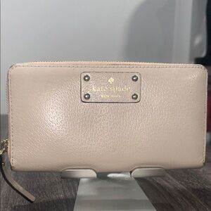 Kate Spade Grove Street Neda Leather Zip Around Wallet.